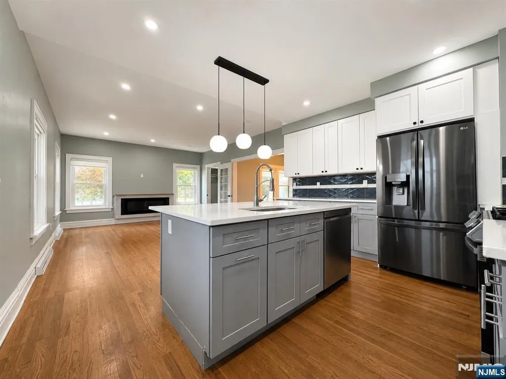 254 Midland Avenue River Edge, NJ 07661