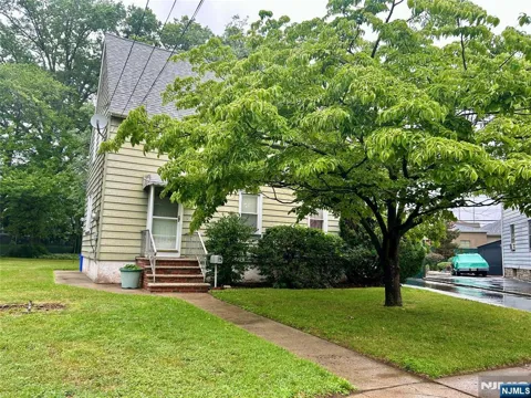 15 Willow Street