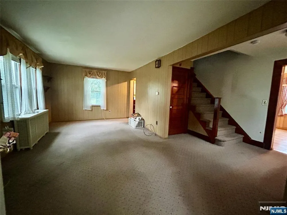 15 Willow Street Garfield, NJ 07026