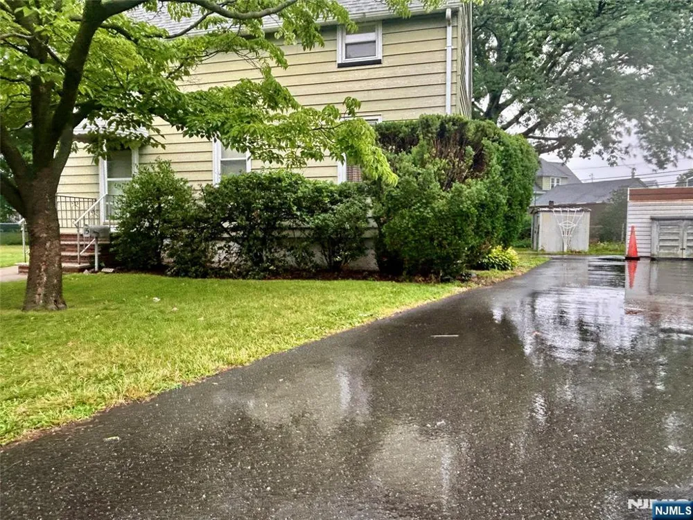 15 Willow Street Garfield, NJ 07026