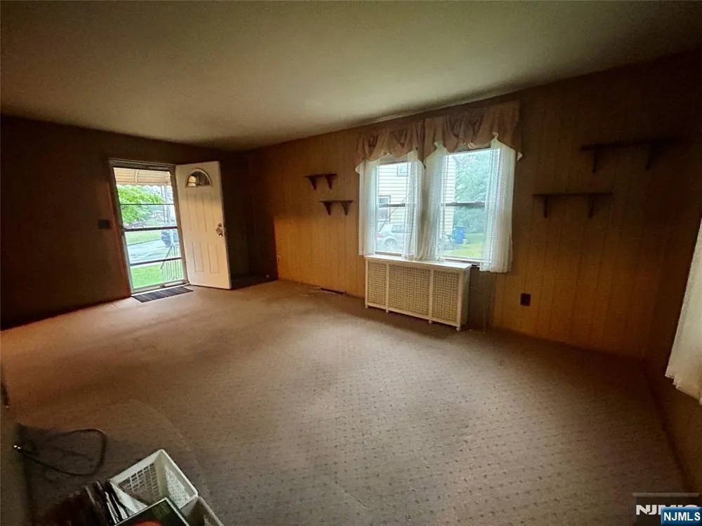 15 Willow Street Garfield, NJ 07026