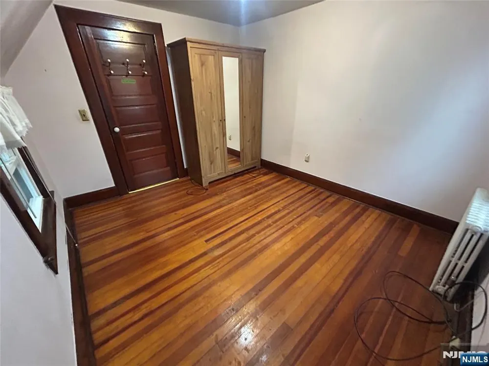 15 Willow Street Garfield, NJ 07026