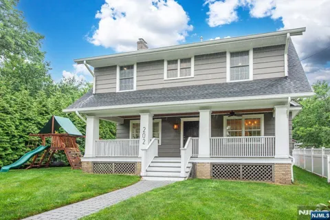 202 Watchung Avenue