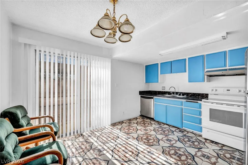 1165 Sierra Vista Drive Las Vegas, NV 89169