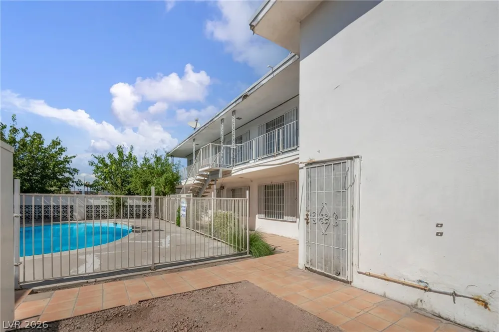1165 Sierra Vista Drive Las Vegas, NV 89169