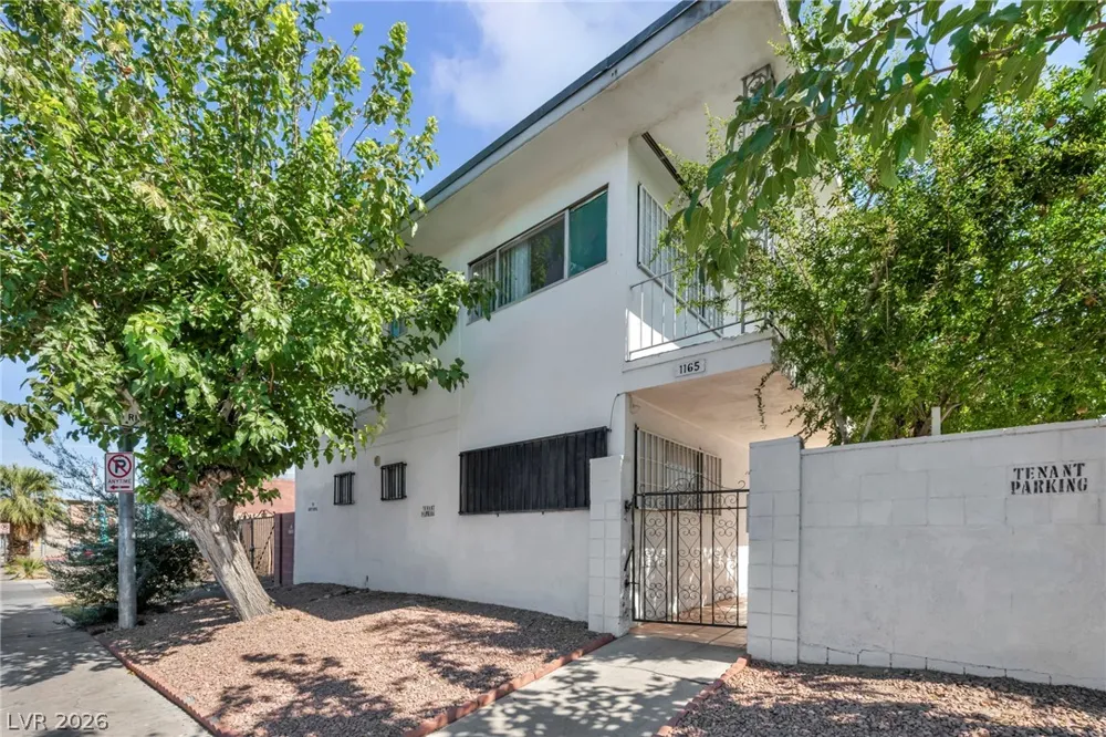 1165 Sierra Vista Drive Las Vegas, NV 89169