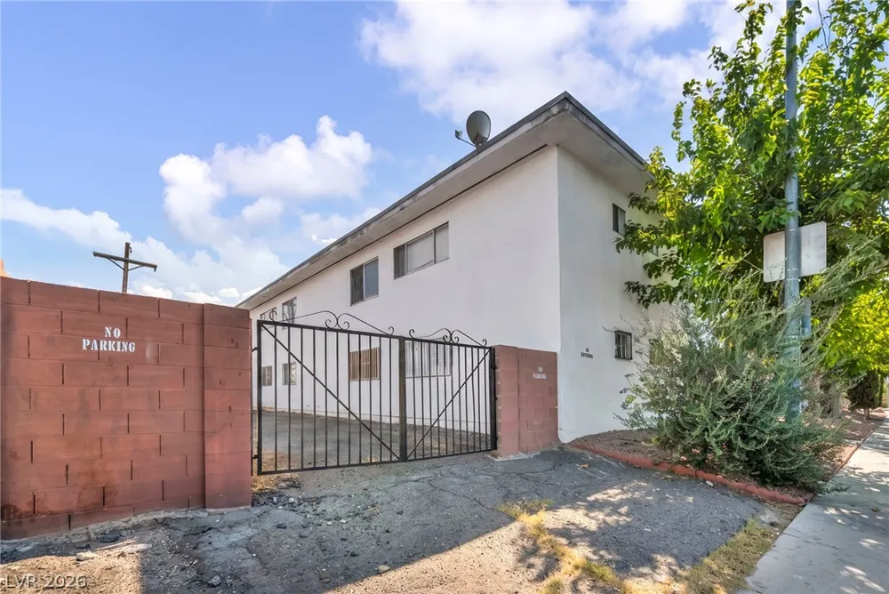 1165 Sierra Vista Drive Las Vegas, NV 89169