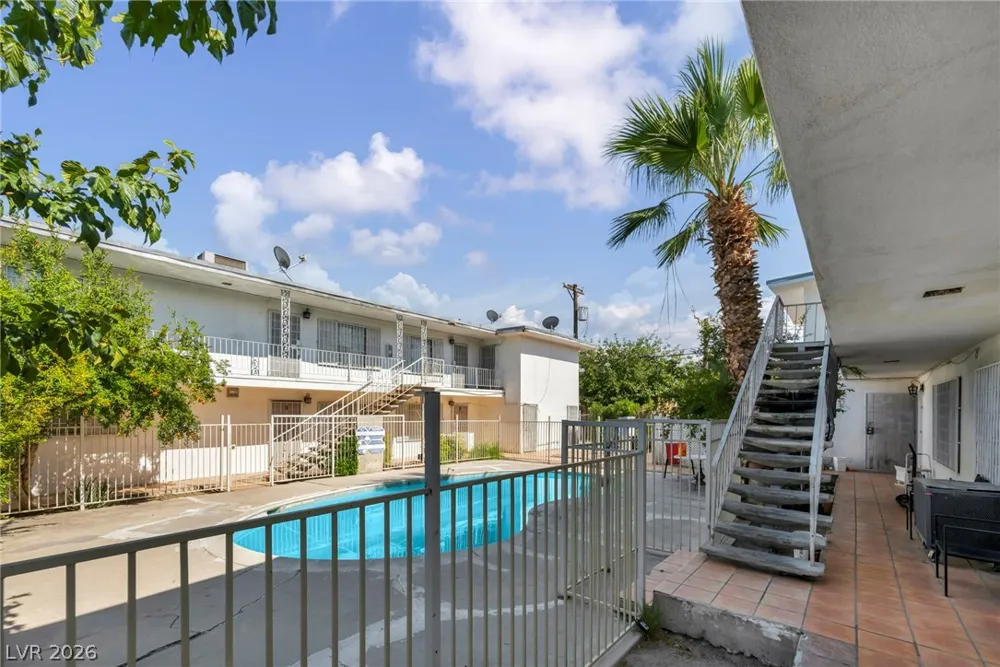 1165 Sierra Vista Drive Las Vegas, NV 89169