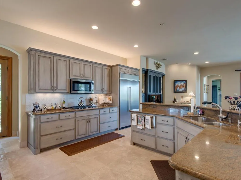 202 Hidden Hills Cove Spicewood, TX 78669