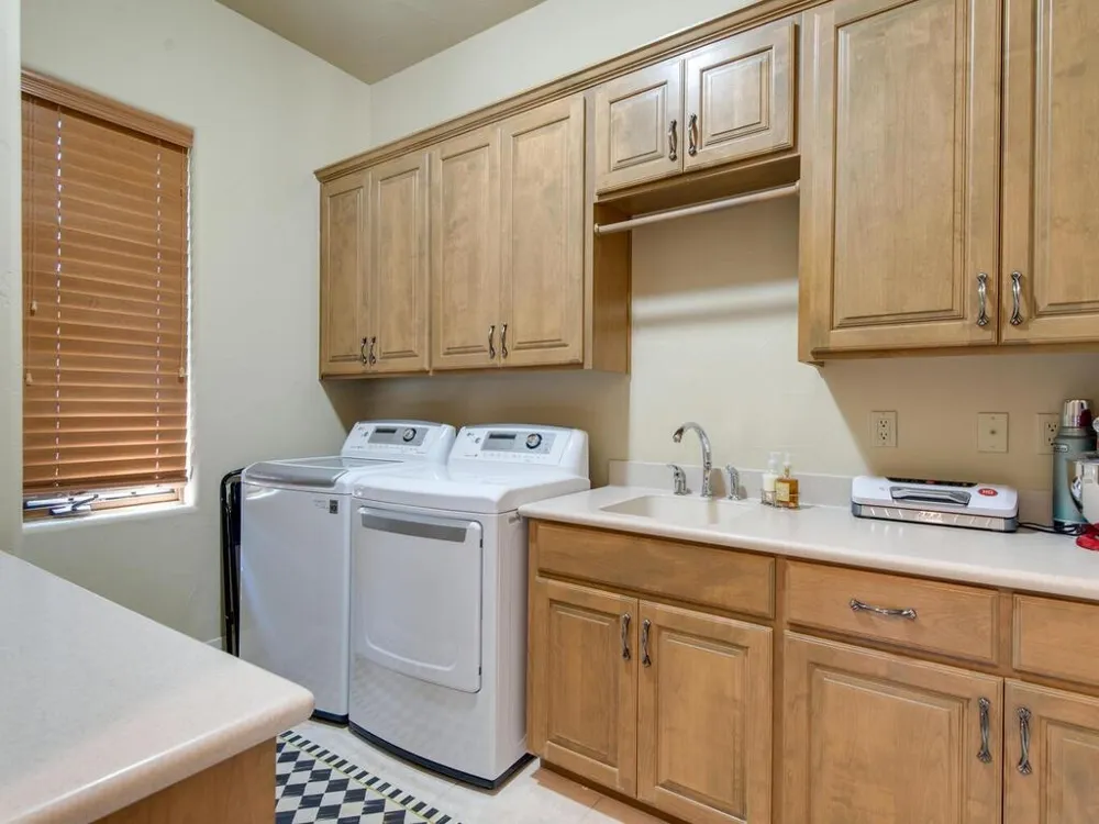202 Hidden Hills Cove Spicewood, TX 78669