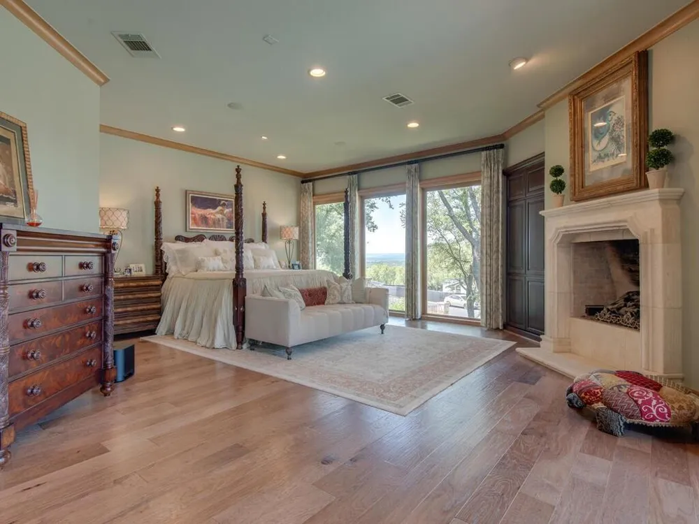 202 Hidden Hills Cove Spicewood, TX 78669
