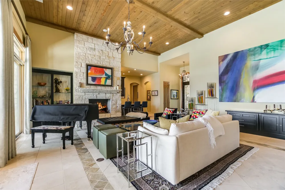 202 Hidden Hills Cove Spicewood, TX 78669