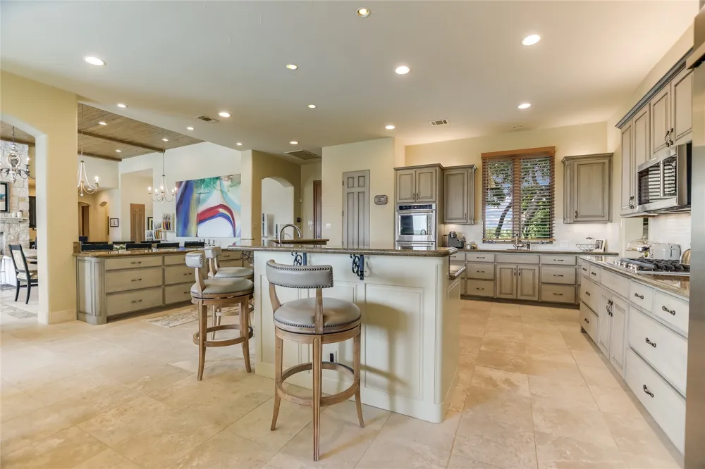 202 Hidden Hills Cove Spicewood, TX 78669