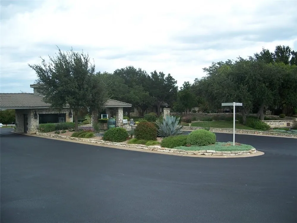 202 Hidden Hills Cove Spicewood, TX 78669