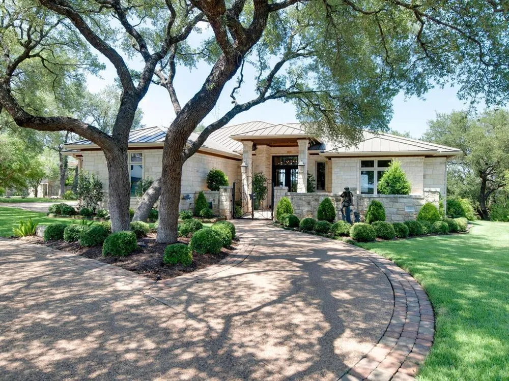 202 Hidden Hills Cove Spicewood, TX 78669