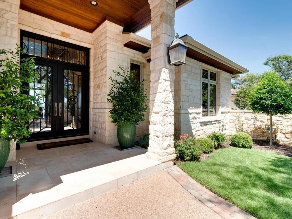 202 Hidden Hills Cove Spicewood, TX 78669