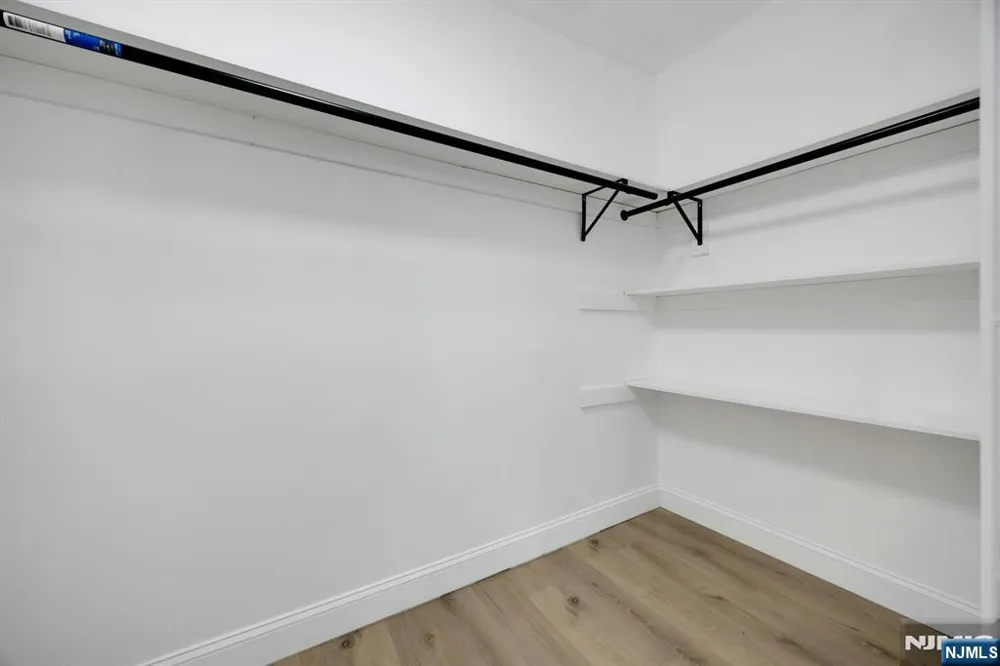 58-60 Ingraham Place Newark, NJ 07108