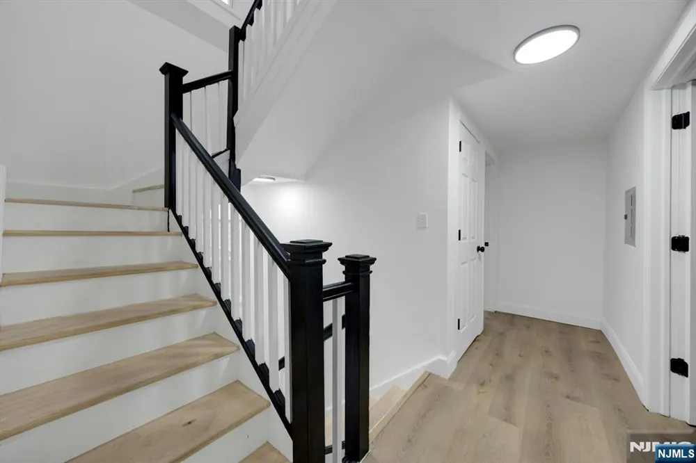 58-60 Ingraham Place Newark, NJ 07108