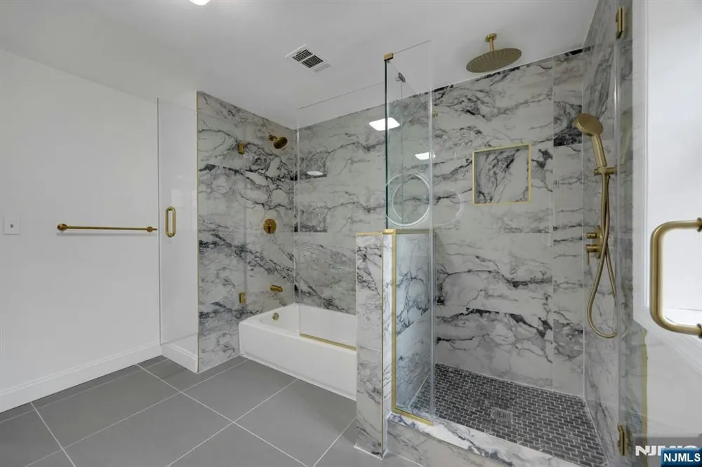 58-60 Ingraham Place Newark, NJ 07108