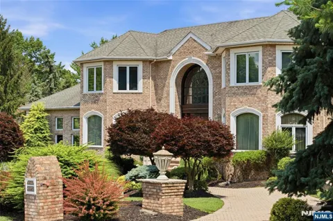 1 Wimbledon Court