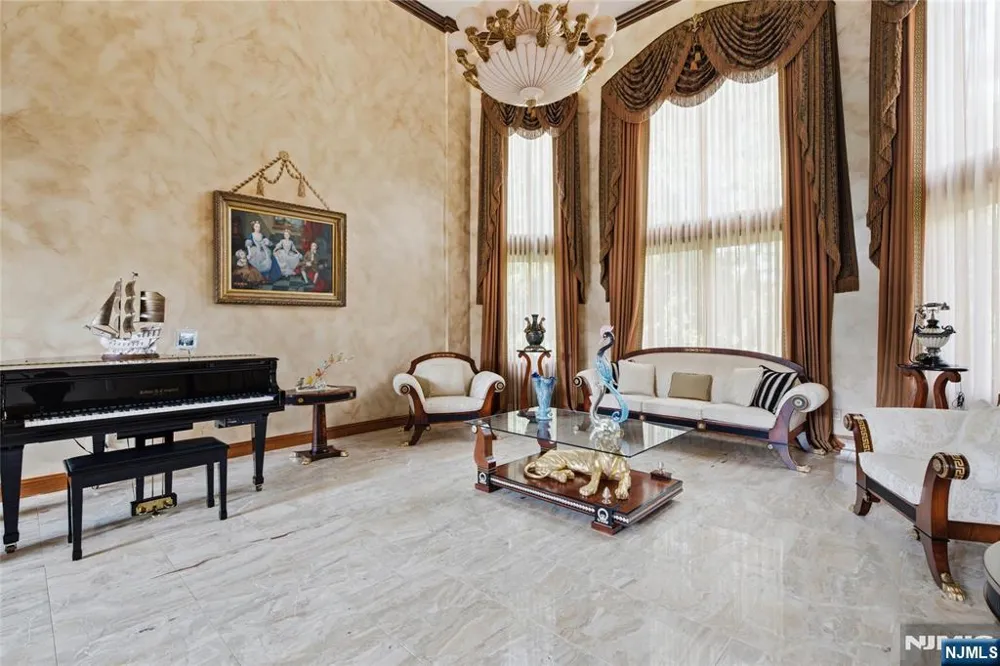 1 Wimbledon Court Cedar Grove, NJ 07009