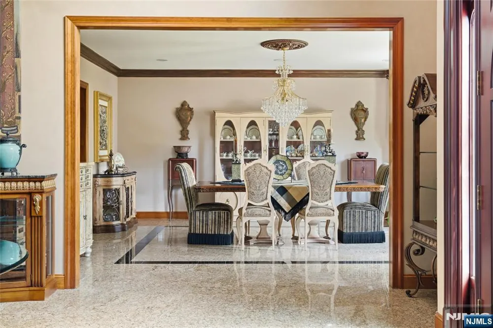 1 Wimbledon Court Cedar Grove, NJ 07009