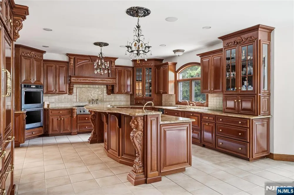 1 Wimbledon Court Cedar Grove, NJ 07009