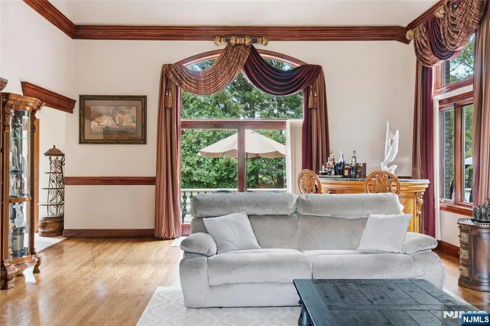 1 Wimbledon Court Cedar Grove, NJ 07009
