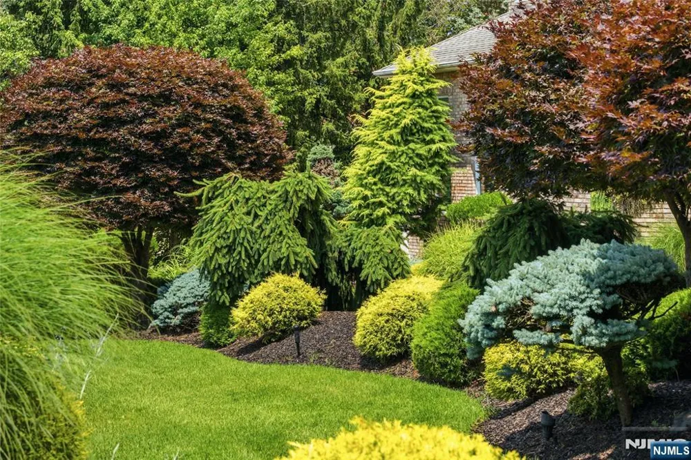 1 Wimbledon Court Cedar Grove, NJ 07009