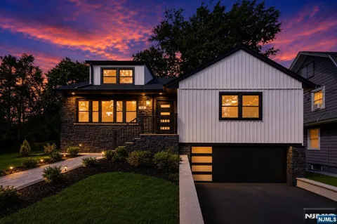 15 Elberta Road