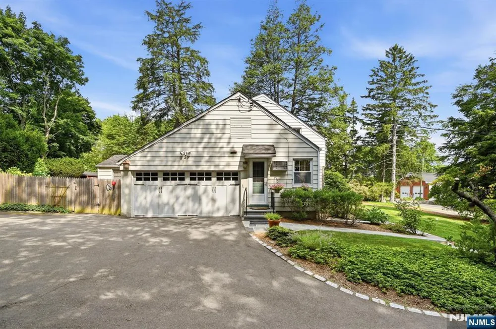 419 Sicomac Avenue Wyckoff, NJ 07481