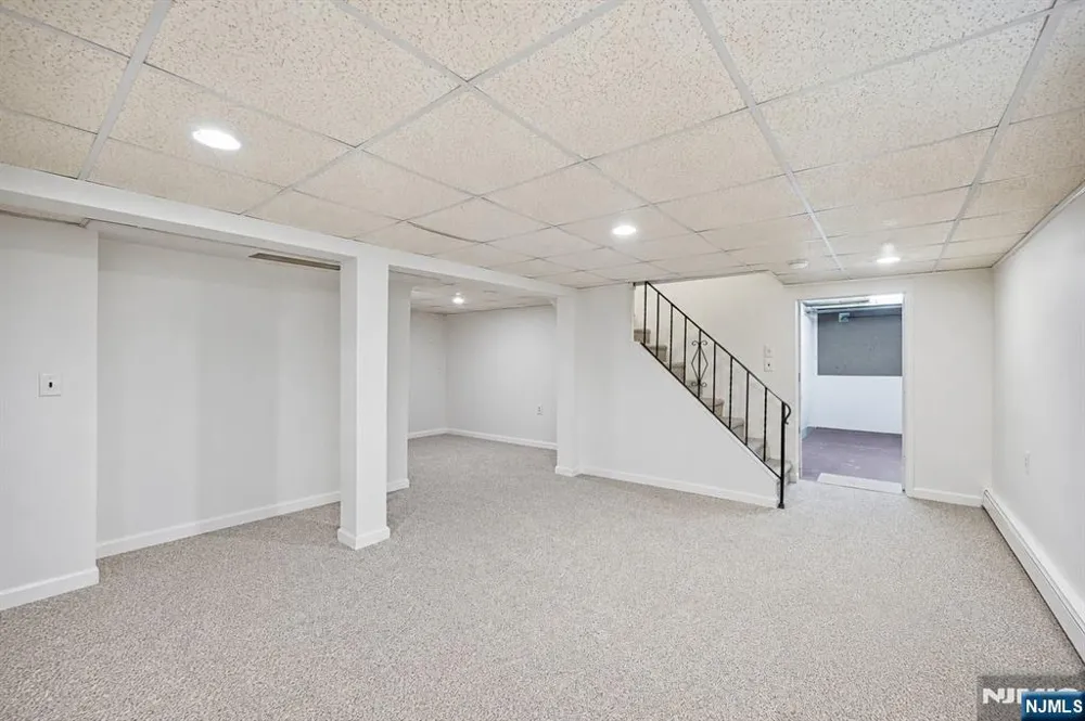 419 Sicomac Avenue Wyckoff, NJ 07481