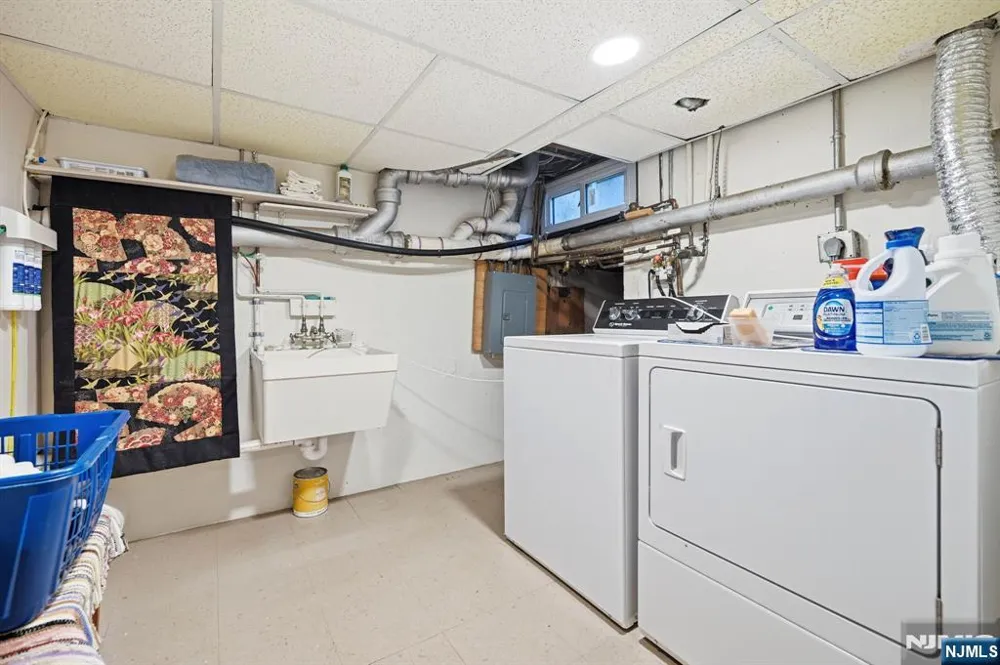 419 Sicomac Avenue Wyckoff, NJ 07481