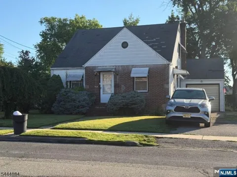 21 Crews Street