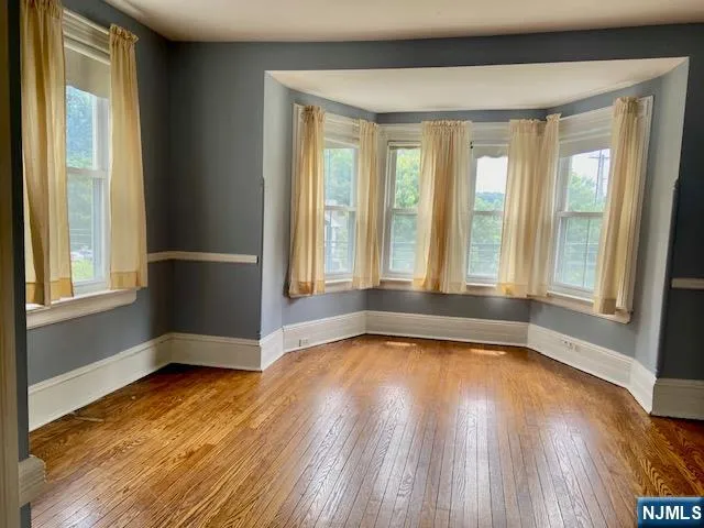 889 Circle Avenue Franklin Lakes, NJ 07417