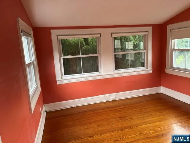 889 Circle Avenue Franklin Lakes, NJ 07417