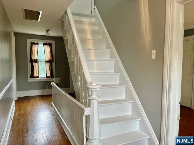889 Circle Avenue Franklin Lakes, NJ 07417