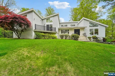 8 Union Hill Road