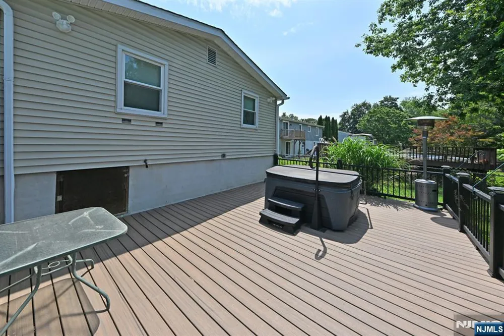 58 Grove Street Wanaque, NJ 07465
