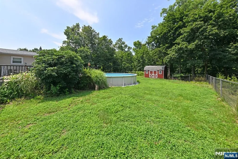 58 Grove Street Wanaque, NJ 07465