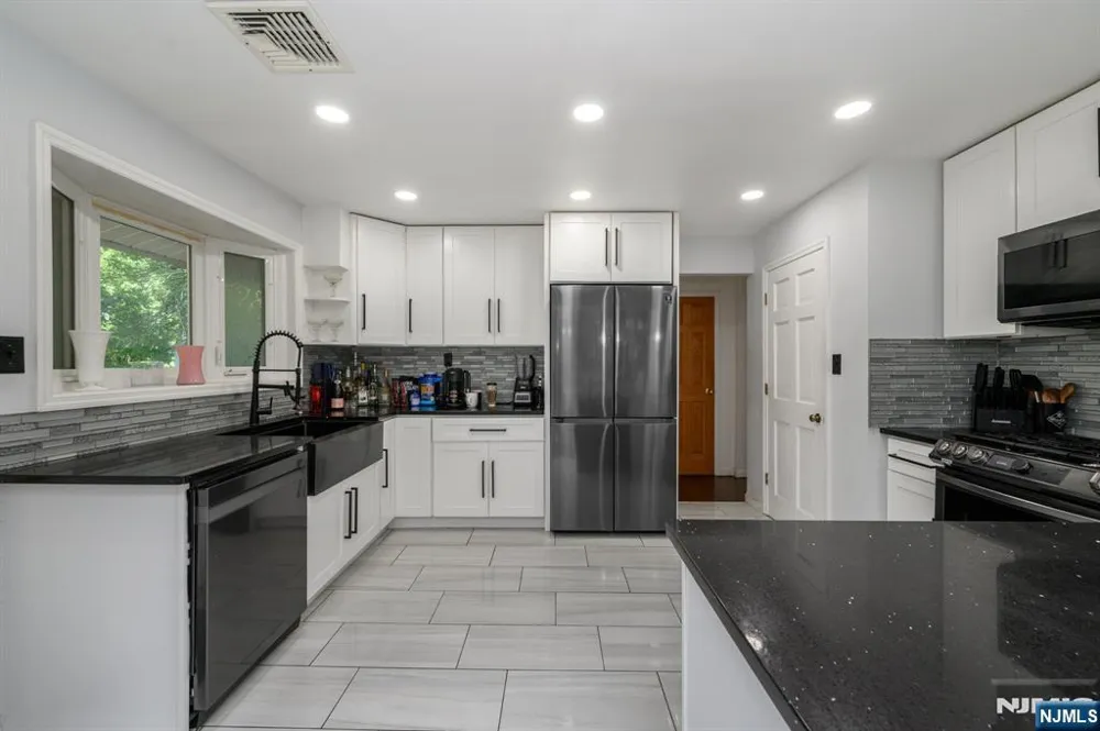 1 Lewis Street Haledon, NJ 07508