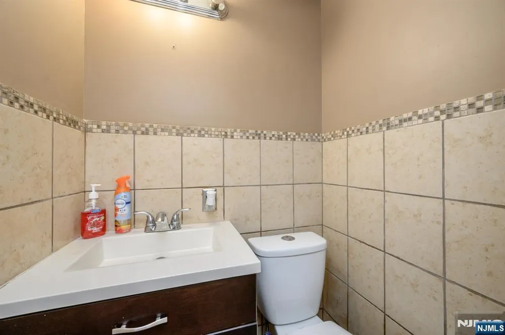 1 Lewis Street Haledon, NJ 07508