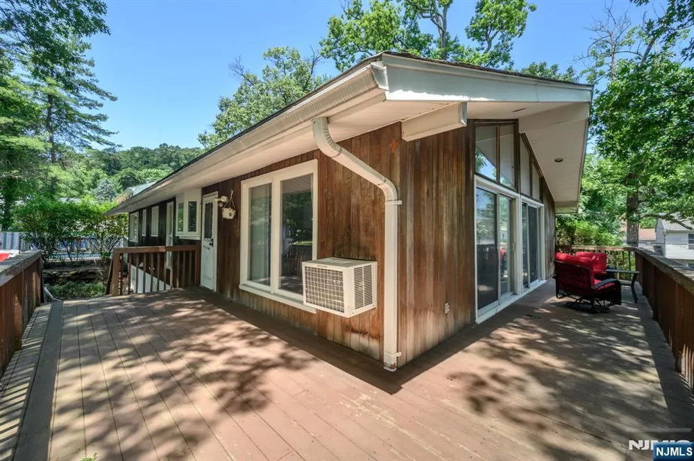 1 Lewis Street Haledon, NJ 07508