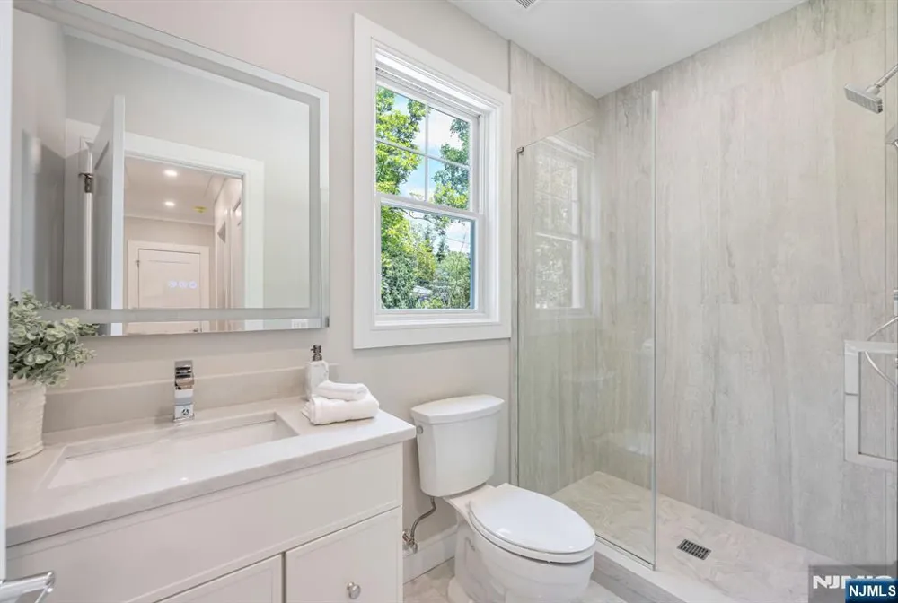 520 Clinton Avenue Wyckoff, NJ 07481