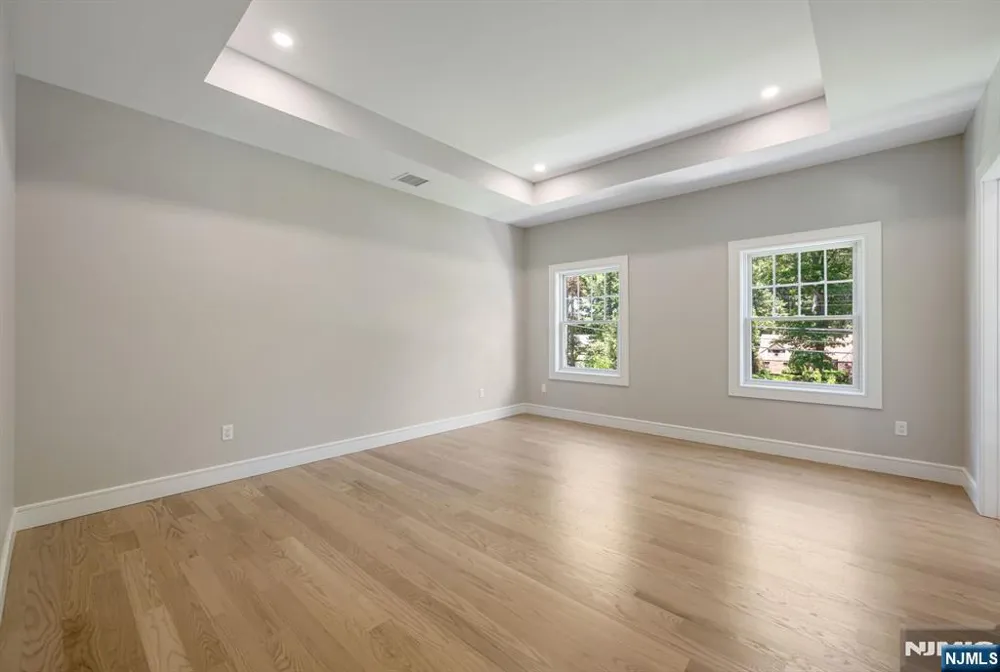 520 Clinton Avenue Wyckoff, NJ 07481