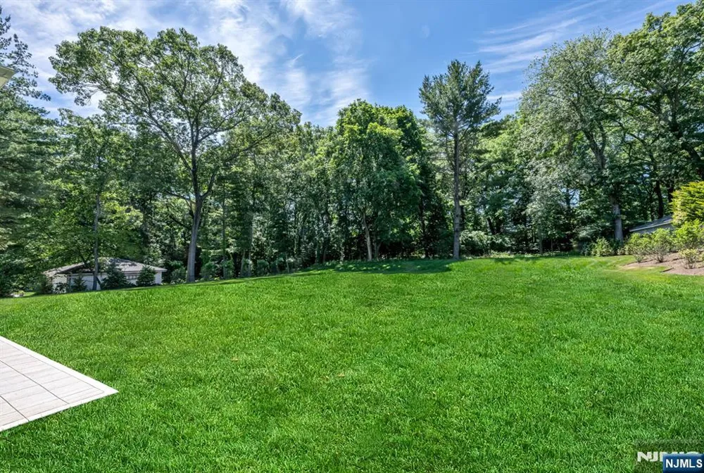520 Clinton Avenue Wyckoff, NJ 07481