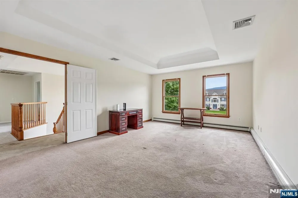 6 Comanche Trail Vernon, NJ 07462