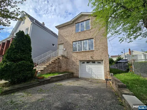598 Broad Street