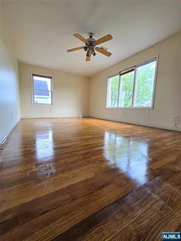 598 Broad Street Carlstadt, NJ 07072