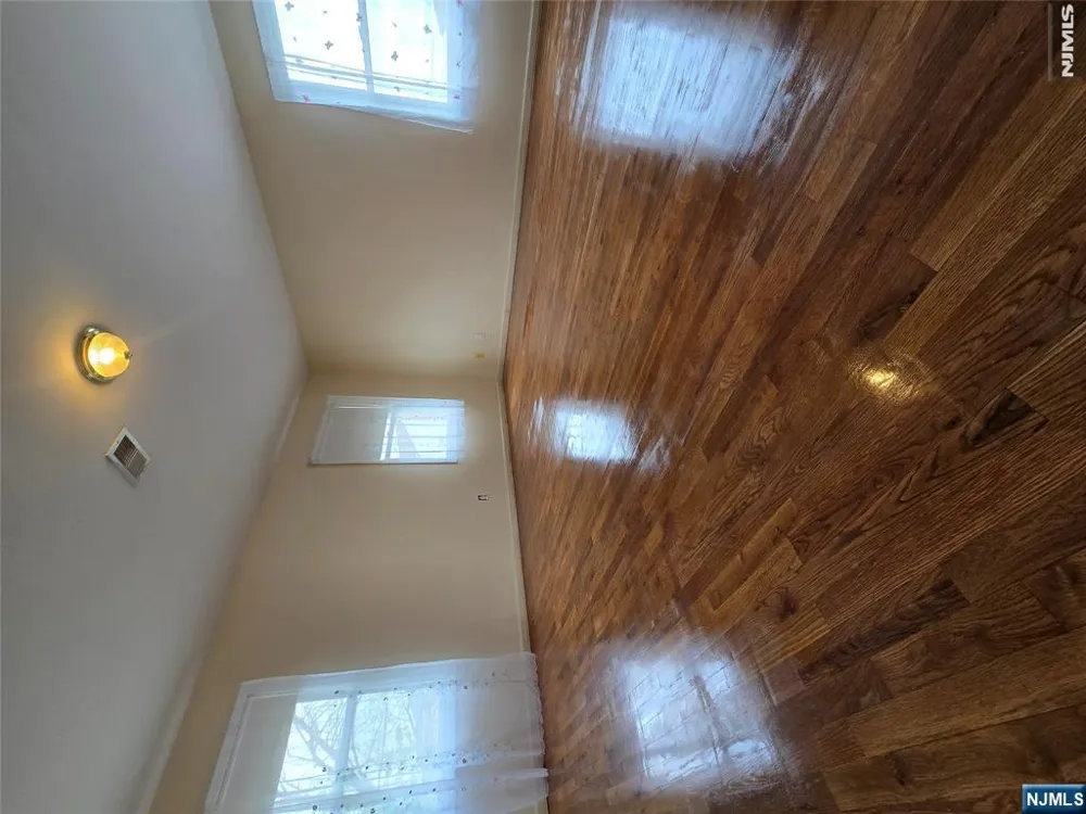 598 Broad Street Carlstadt, NJ 07072